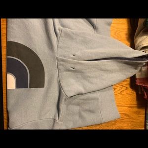 He north face hoodie